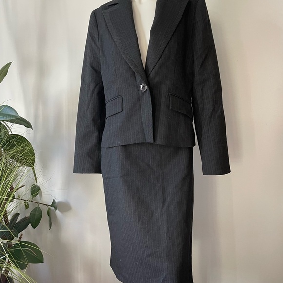 louben grey Black  pinstripes Women's Blazer skirt 2 pc suit grey - Picture 3 of 11